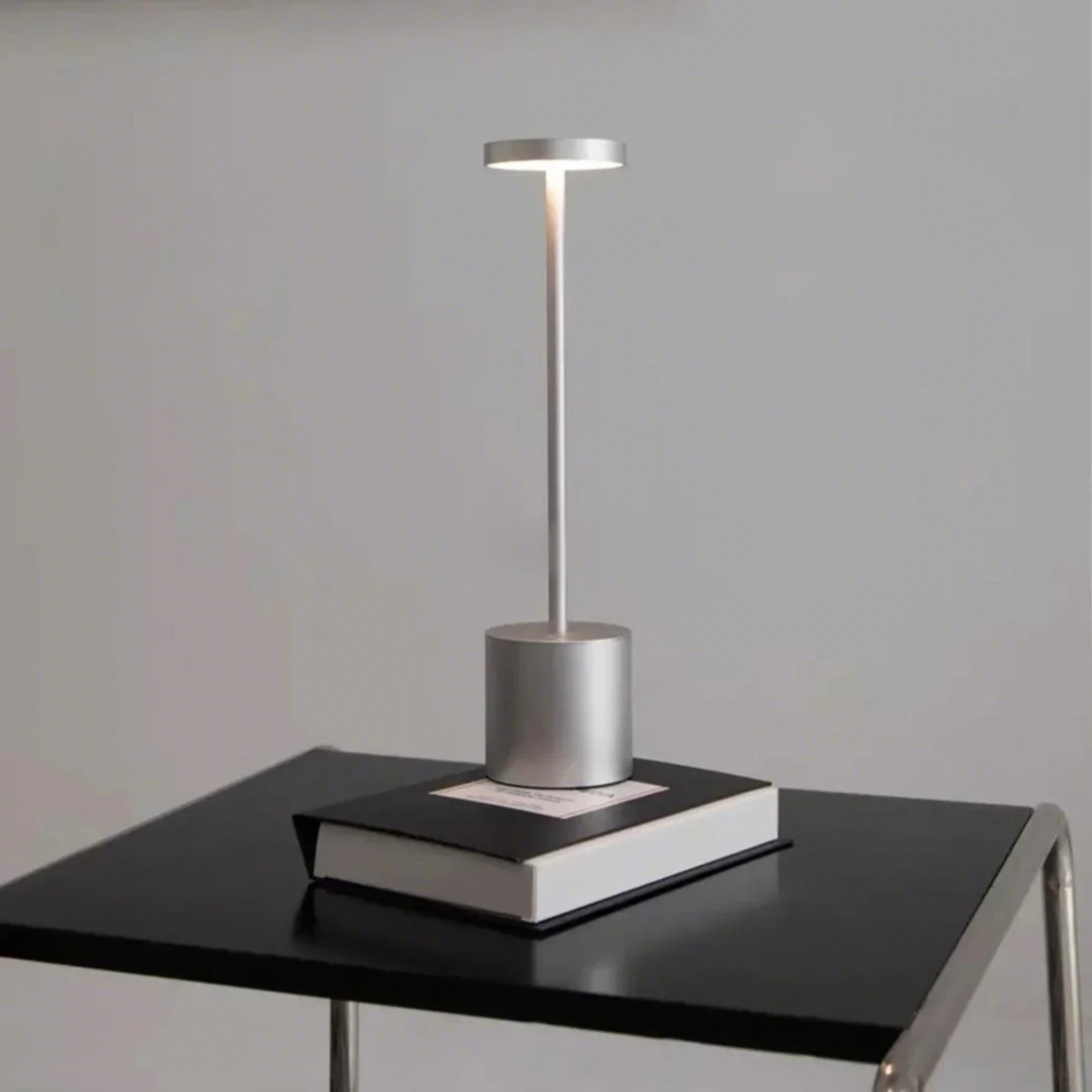 Lampe de Table LED Design Minimaliste – Éclairage Élégant et Rechargeable Ma boutique