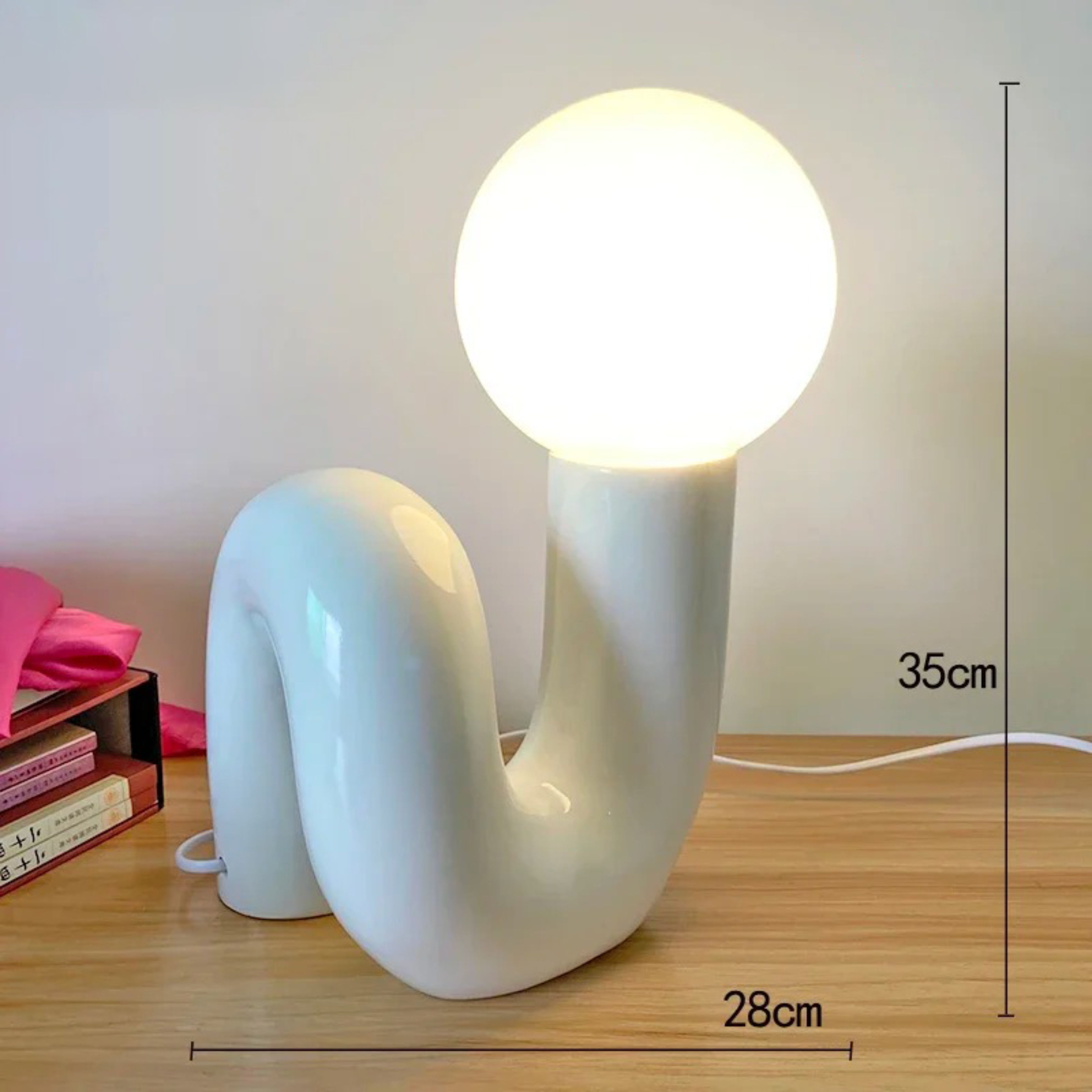 Lampe de table sculpturale moderne CurveGlow Ma boutique