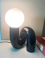 Lampe de table sculpturale moderne CurveGlow Ma boutique